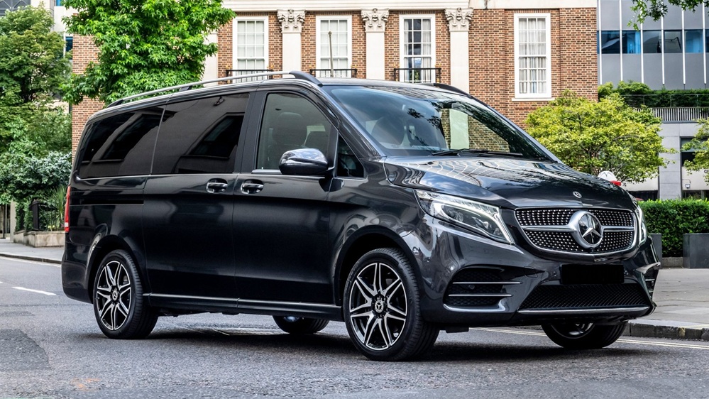 Mercedes Benz V Class Vietnam Spacious Mercedes-Benz V-Class van for group airport transfers in Vietnam.
